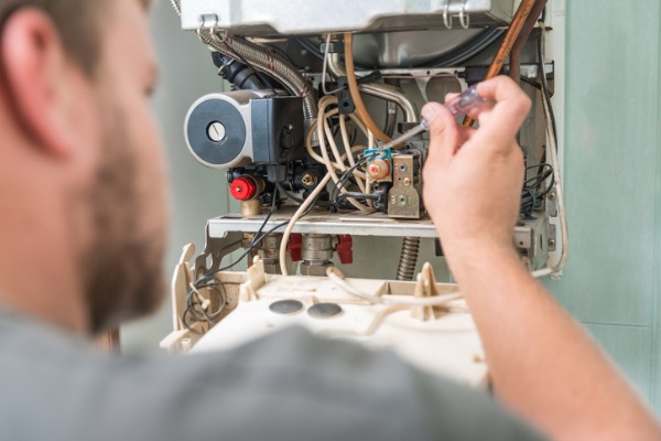 repairing-gas-boiler