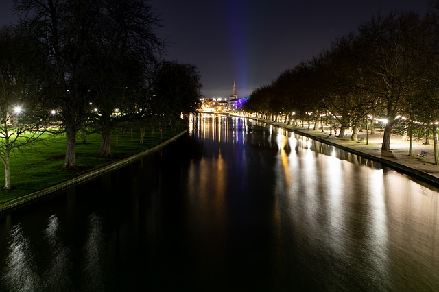 bedford embankment